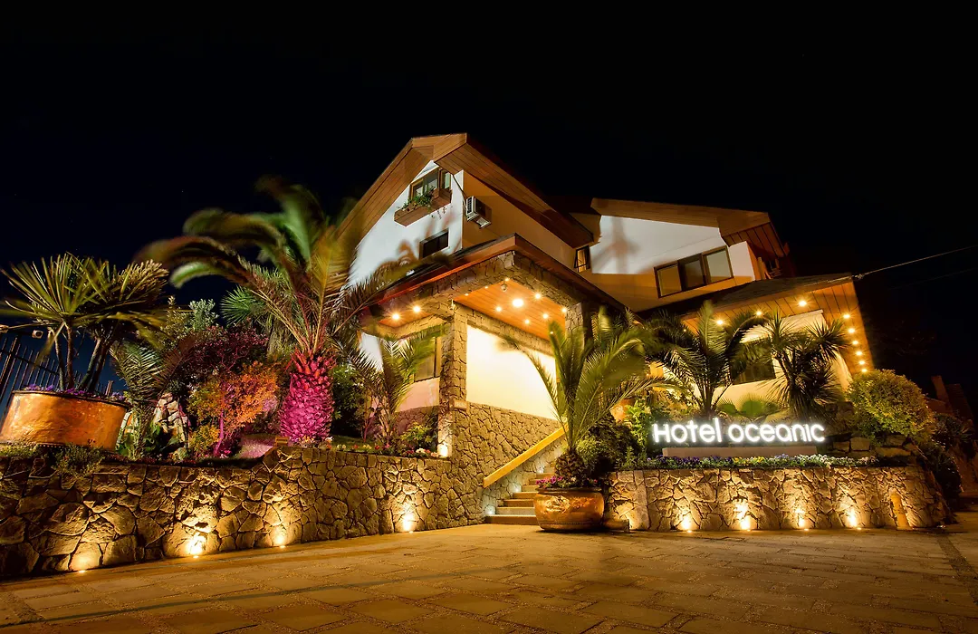 Hotel Oceanic-1